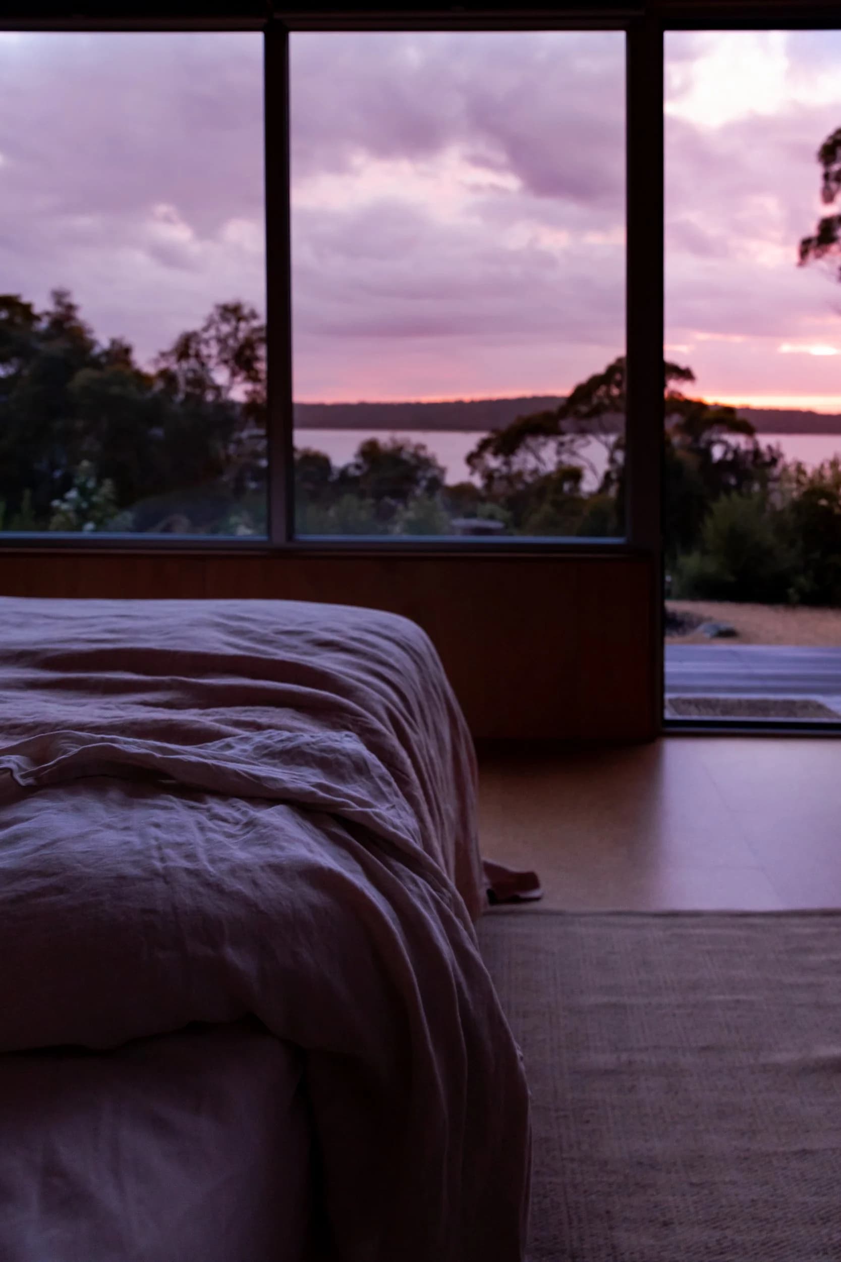 The bedroom at Swansong